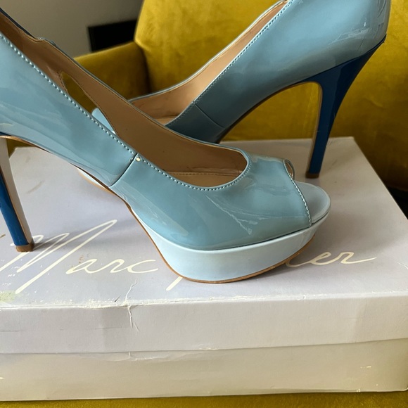 Marc Fisher multi color blue - Picture 2 of 4